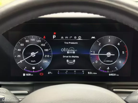 Kia Carnival 2.2D Signature 2023 - Xe đi ít, máy còn êm