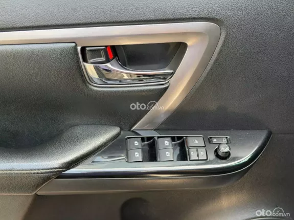 Toyota Fortuner 2.4G 4x2 AT  2022 - Chiếc xe để đi đến bất cứ đâu bạn muốn