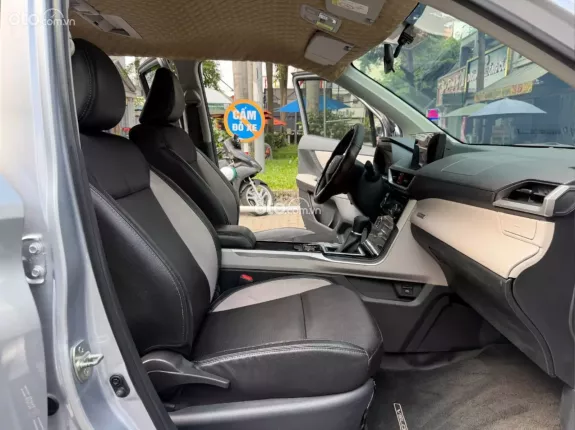Toyota Veloz Cross 1.5 CVT 2022 - Hông dịch vụ, full bảo dưỡng hãng. Nhập Indo