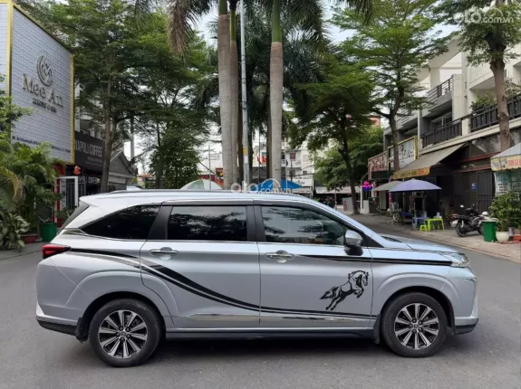 Toyota Veloz Cross 1.5 CVT 2022 - Hông dịch vụ, full bảo dưỡng hãng. Nhập Indo