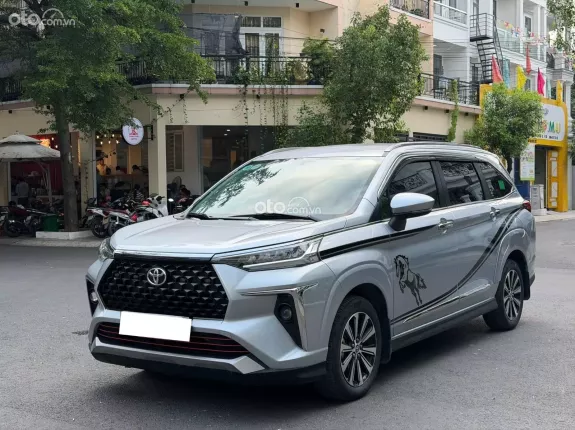 Toyota Veloz Cross 1.5 CVT 2022 - Hông dịch vụ, full bảo dưỡng hãng. Nhập Indo