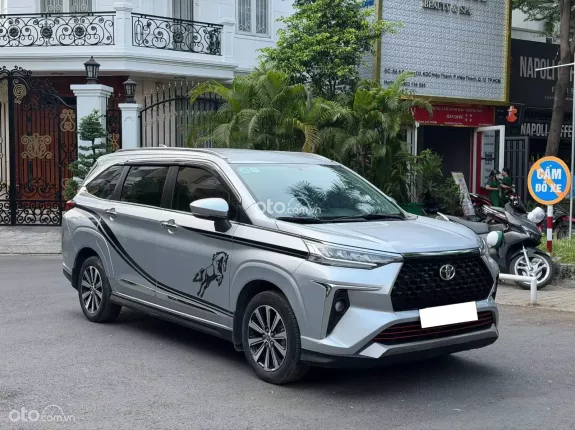 Toyota Veloz Cross 1.5 CVT 2022 - Hông dịch vụ, full bảo dưỡng hãng. Nhập Indo