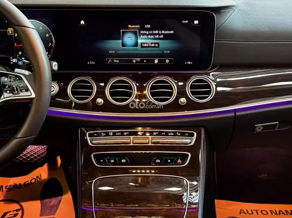 Mercedes-Benz E200 Exclusive 2022 - Xe sang trọng phiên bản cao cấp 2022