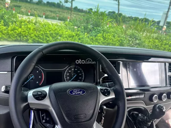 Ford Transit Tiêu chuẩn 2023 - Bán Ford TRANSIT 16 chỗ sản xuất 2023. Tên tư nhân gia đình sử dụng