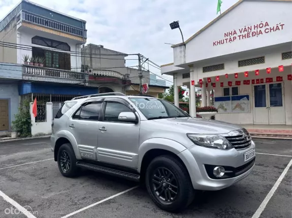 Toyota Fortuner 2.7 V 4X2 AT 2015 - Bán Fortuner đời 2015 moden 2016 động cơ 2.7 số tự động