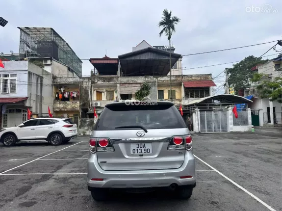 Toyota Fortuner 2.7 V 4X2 AT 2015 - Bán Fortuner đời 2015 moden 2016 động cơ 2.7 số tự động