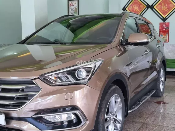 Hyundai Santa Fe 2.2L Dầu Tiêu chuẩn 2016 - Máy dầu