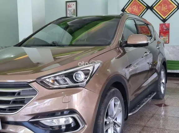 Hyundai Santa Fe 2.2L Dầu Tiêu chuẩn 2016 - Máy dầu