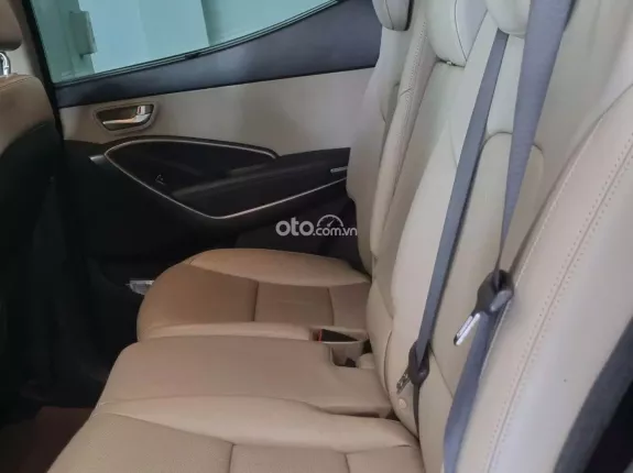 Hyundai Santa Fe 2.2L Dầu Tiêu chuẩn 2016 - Máy dầu