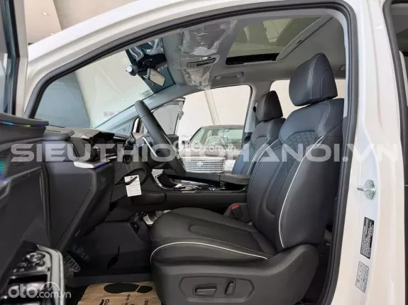Hyundai Custin 2.0T-GDi Cao cấp 2024 - Xe zin nguyên bản theo hãng