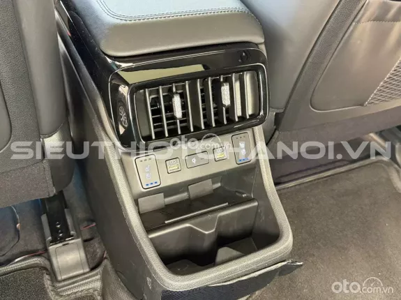 Hyundai Custin 2.0T-GDi Cao cấp 2024 - Xe zin nguyên bản theo hãng