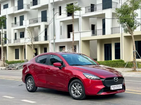Mazda 2 1.5AT 2025 - Một chủ từ mới chuẩn km đi