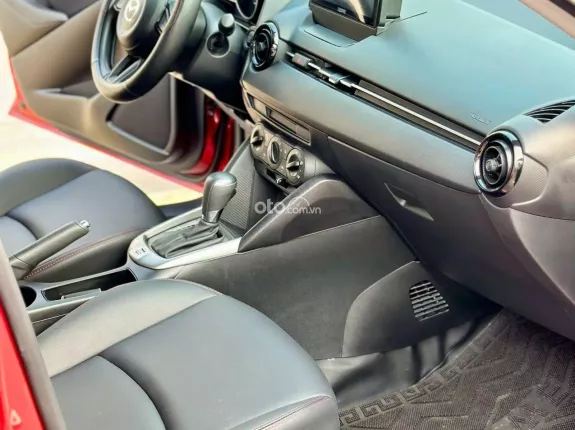 Mazda 2 1.5AT 2025 - Một chủ từ mới chuẩn km đi