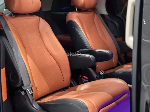 Kia Carnival 2.2D Signature 2024 - All New còn Nguyên Seal chưa bốc