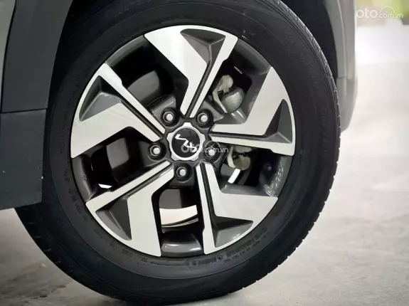Kia Sonet 1.5 Luxury 2022 - Model 2023 Nhỏ Gọn, Tiện Nghi