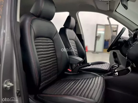 Kia Sonet 1.5 Luxury 2022 - Model 2023 Nhỏ Gọn, Tiện Nghi