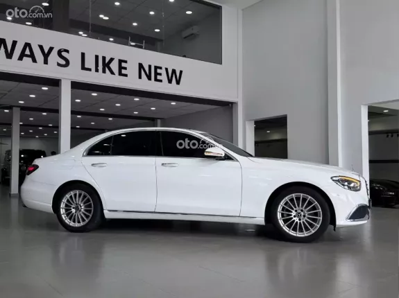 Mercedes-Benz E200 2022 - Mercedes E200 Exclusive V1 2022 trắng nâu cực đẹp