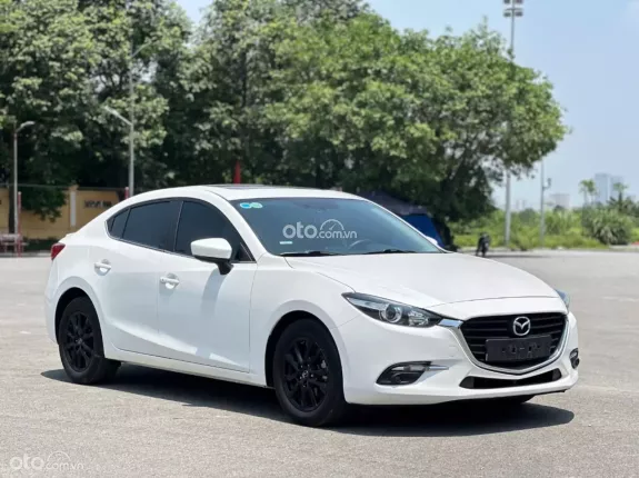 Mazda 3 1.5L Sedan 2018 - Chạy 8 vạn rất mới, lên nhiều đồ chơi