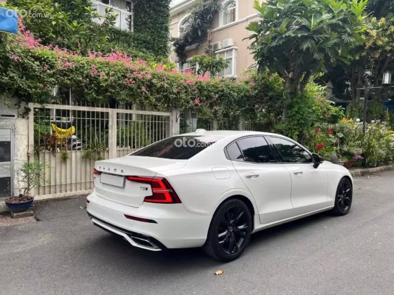 Volvo S60 R-Design 2020 - Xe sedan cao cấp nhập khẩu nguyên chiếc