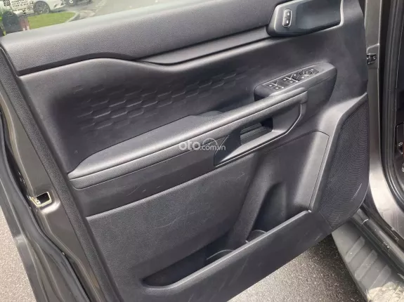 Ford Ranger XLS 2.2L 4x2 MT 2022 - Xe đẹp, đủ hồ sơ sang tên ngay