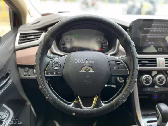 Mitsubishi Xpander Cross 1.5 AT 2021 - Xe gia đình đẹp, ODO chuẩn 41.000km