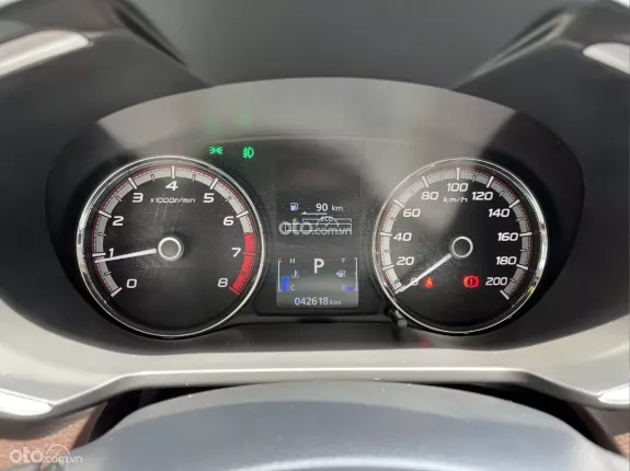 Mitsubishi Xpander Cross 1.5 AT 2021 - Xe gia đình đẹp, ODO chuẩn 41.000km