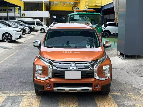 Mitsubishi Xpander Cross 1.5 AT 2021 - Xe gia đình đẹp, ODO chuẩn 41.000km