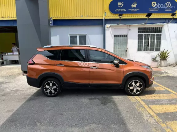 Mitsubishi Xpander Cross 1.5 AT 2021 - Xe gia đình đẹp, ODO chuẩn 41.000km
