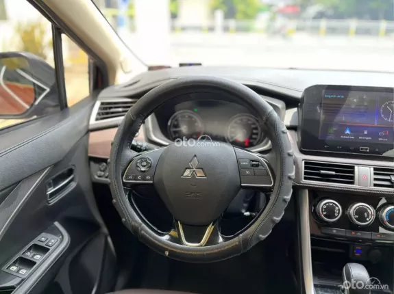 Mitsubishi Xpander Cross 1.5 AT 2021 - Xe gia đình đẹp, ODO chuẩn 41.000km