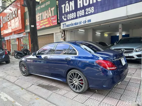 Mercedes-Benz GLC 300 2018 - Xe đẹp tên tư nhân chính chủ