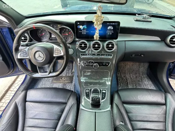 Mercedes-Benz GLC 300 2018 - Xe đẹp tên tư nhân chính chủ