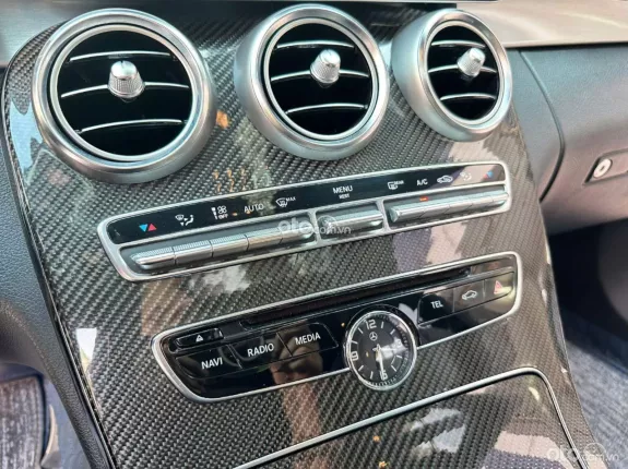 Mercedes-Benz GLC 300 2018 - Xe đẹp tên tư nhân chính chủ