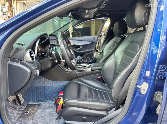 Mercedes-Benz GLC 300 2018 - Xe đẹp tên tư nhân chính chủ