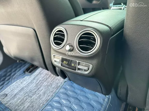 Mercedes-Benz GLC 300 2018 - Xe đẹp tên tư nhân chính chủ