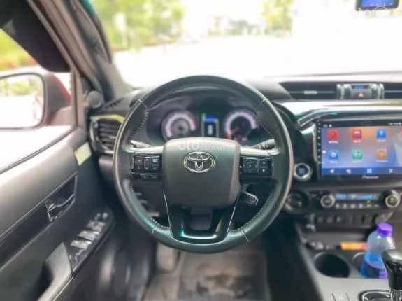 Toyota Hilux 2.8G 4×4 AT 2020 - Toyota Hilux 2.8G 4x4 AT 2020