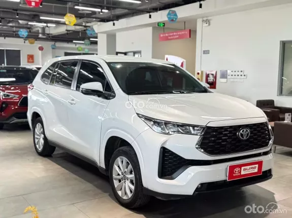 Toyota Innova Cross Xăng 2024 - Odo 3.8v km mới 98%