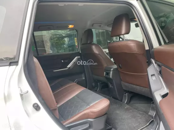 Toyota Innova Cross Xăng 2024 - Odo 3.8v km mới 98%