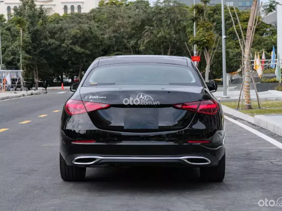 Mercedes-Benz C200 Avantgarde Plus 2023 - Xe siêu lướt, liên hệ em xem xe