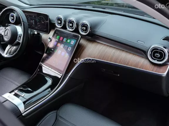 Mercedes-Benz C200 Avantgarde Plus 2023 - Xe siêu lướt, liên hệ em xem xe