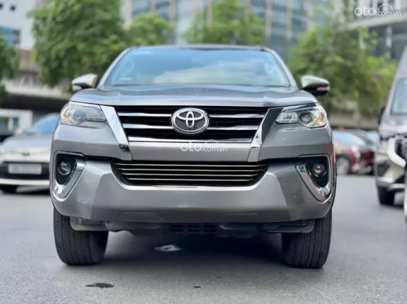 Toyota Fortuner 2.7 V 4X2 AT 2016 - Chính hãng Toyota Sure