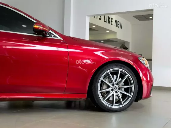 Mercedes-Benz E300 AMG V1 2022 - Mercedes E300 AMG V1 2022 1 chủ đập thùng cực đẹp