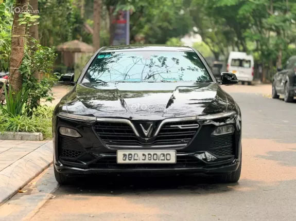 VinFast LUX A2.0 Tiêu chuẩn 2022 - Xe đẹp full bảo dưỡng