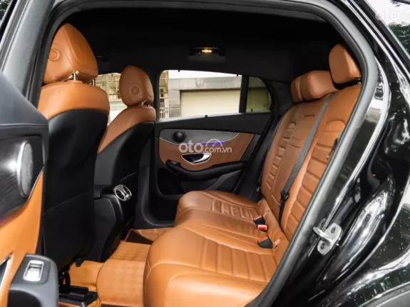 Mercedes-Benz GLC 300 4Matic Coupe 2022 - Xe đẹp tuyệt đối, cam kết chất lượng