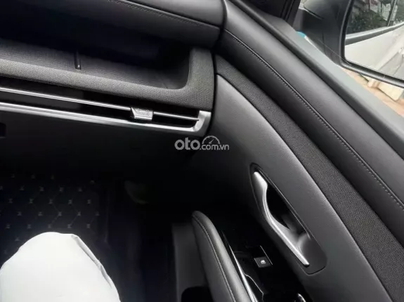 Hyundai Tucson 1.6 Turbo HTRAC 2025 - Xe như mới, hỗ trợ bank cao