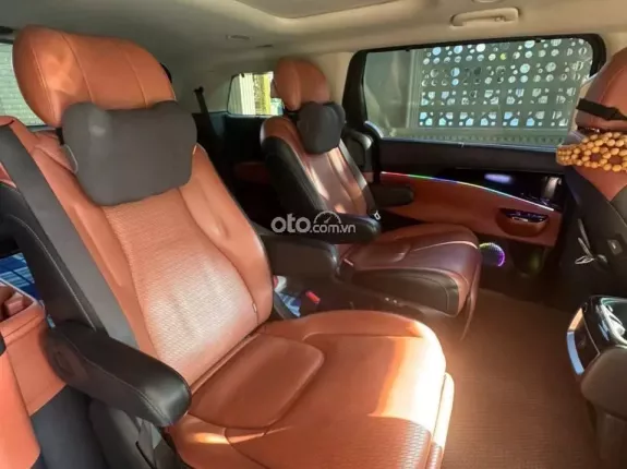 Kia Carnival 2.2D Signature 2023 - Xe như mới, bank hỗ trợ cao