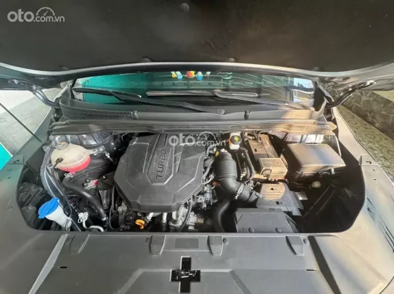 Kia Carnival 2.2D Signature 2023 - Xe như mới, bank hỗ trợ cao