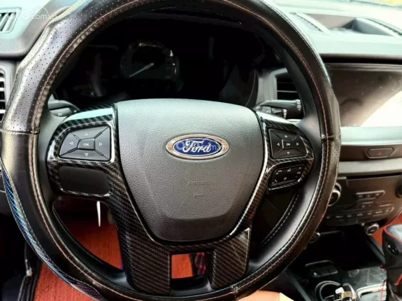 Ford Everest Ambiente 2.0 AT 4x2 2018 - Bản số tự động, tiện nghi đầy đủ, giá hợp lí