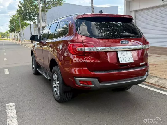 Ford Everest Trend 2.0 AT 4x2 2018 - Số tự động, ghế chỉnh điện, xe zin và công nghệ đủ dùng