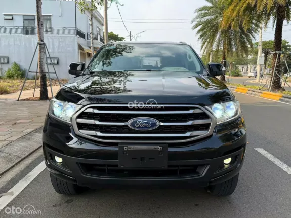 Ford Everest Ambiente 2.0 MT 4x2 2018 - Đã vào nhiều đồ chơi, đi siêu tiết kiệm nhiên liệu