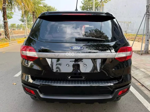 Ford Everest Ambiente 2.0 MT 4x2 2018 - Đã vào nhiều đồ chơi, đi siêu tiết kiệm nhiên liệu